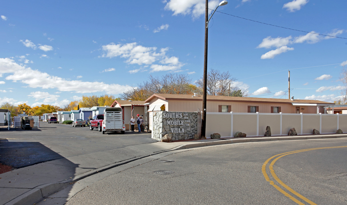 2600 New York Ave NW in Albuquerque, NM - Foto de edificio