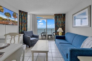 647 N Creekside Dr in Murrells Inlet, SC - Building Photo