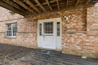 41 Whisconier Vlg in Brookfield, CT - Foto de edificio - Building Photo