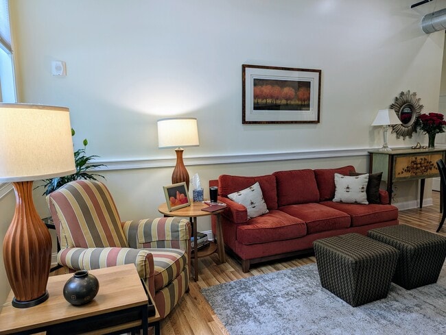 352 Manchaug Rd, Unit 1 in Sutton, MA - Building Photo - Building Photo