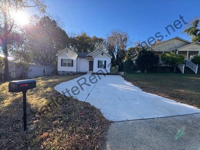 property at 505 W Norment Ave