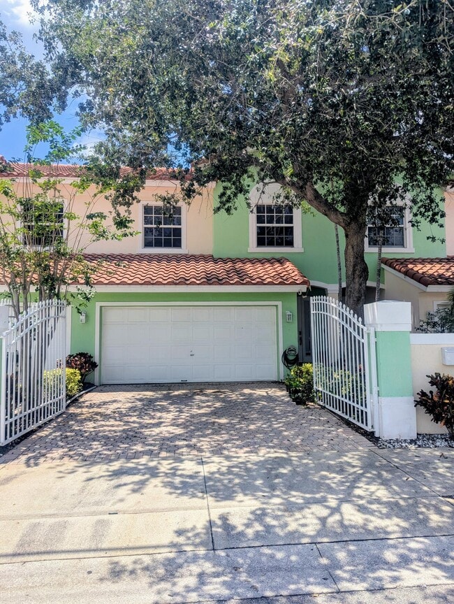 property at 1301 S Federal Hwy