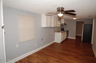 2125 Morehouse Rd in Jacksonville, FL - Building Photo - Building Photo