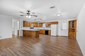 257 Friar Tuck Dr in Gordonville, TX - Building Photo - Building Photo