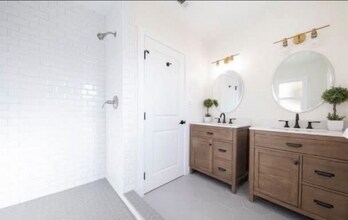 4279 Walton Ave in Los Angeles, CA - Building Photo - Building Photo