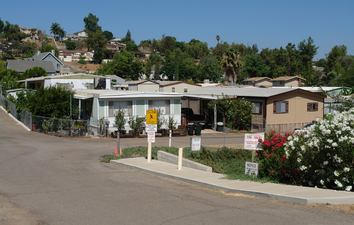 8968 Winter Gardens Blvd in Lakeside, CA - Building Photo