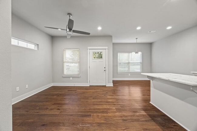 2055 S Florida Way in Fayetteville, AR - Building Photo - Building Photo