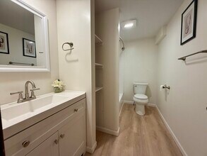 21 Langlois Ave in Southbridge, MA - Foto de edificio - Building Photo