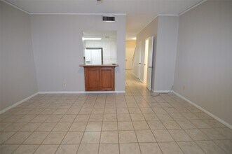 14715 Barryknoll Ln in Houston, TX - Building Photo - Building Photo