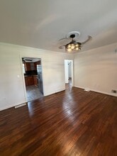 777 Mannering Rd in Eastlake, OH - Building Photo - Building Photo