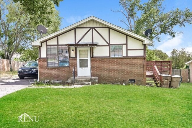 property at 3315 Walton Ln