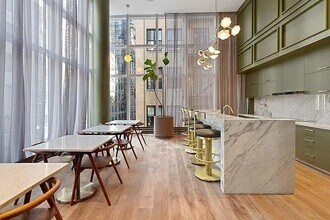 19 Dutch St in New York, NY - Building Photo - Building Photo