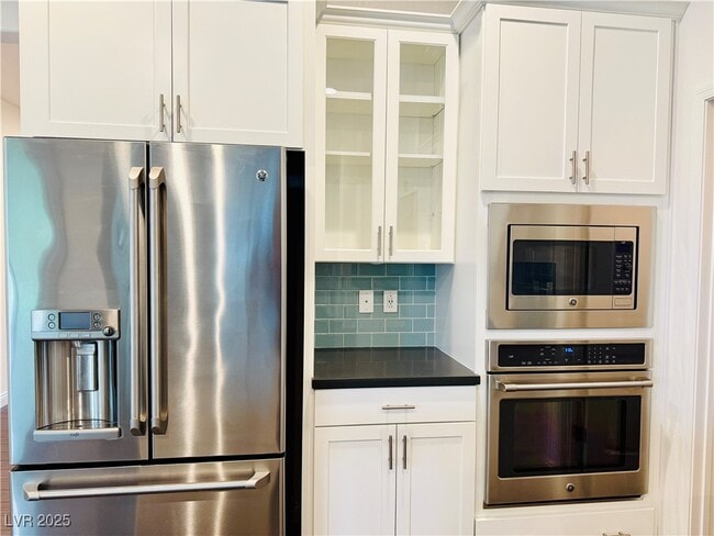 property at 285 Mandarin Hill Ln