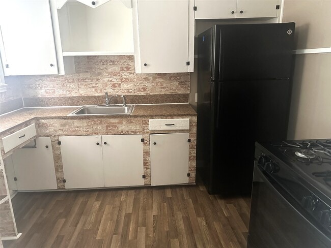 property at 11005 Muscatine St