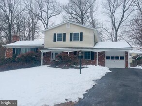 4314 Selkirk Dr in Fairfax, VA - Building Photo - Building Photo