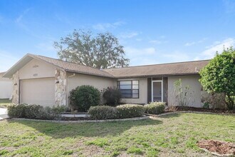 8552 Bridgewater Dr in New Port Richey, FL - Building Photo - Building Photo