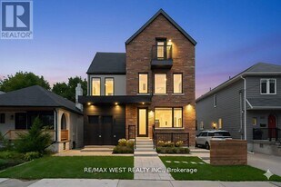 502 Atlas Ave in Toronto, ON - Building Photo