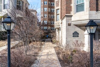 6334-6344 N Sheridan Rd in Chicago, IL - Building Photo - Building Photo