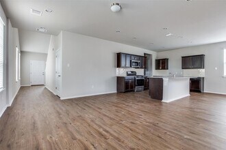 11425 Lago de Garda Dr in Austin, TX - Building Photo - Building Photo