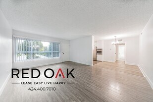 18545 Clark St, Unit 111 in Los Angeles, CA - Building Photo