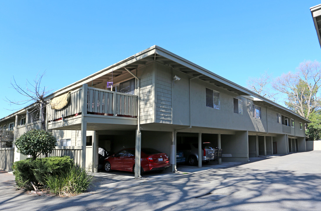 Danville Creekside in Danville, CA - Building Photo