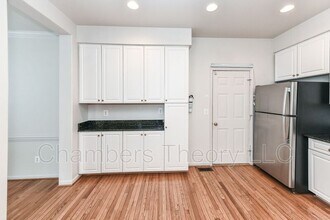 9804 Bolton Village Ct in Fairfax, VA - Building Photo - Building Photo
