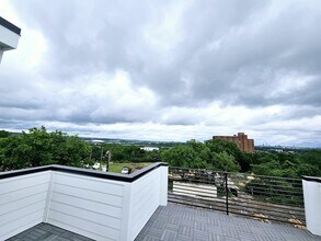 522 Cliff Cir in Nashville, TN - Building Photo - Building Photo