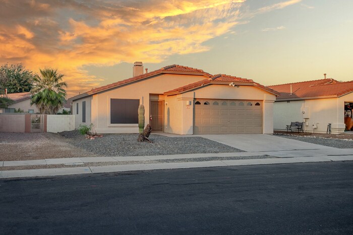 6590 Tuzigoot Way in Tucson, AZ - Building Photo