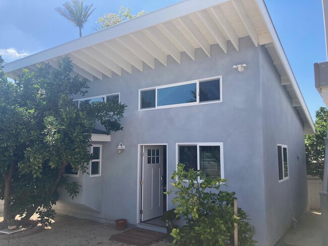 2136 Deerpark Dr in San Diego, CA - Building Photo - Building Photo