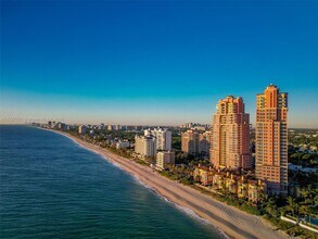 2100 N Ocean Blvd, Unit 18D in Fort Lauderdale, FL - Building Photo - Building Photo