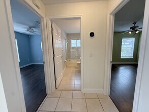 7801 Brisbane Ct in New Port Richey, FL - Building Photo - Building Photo