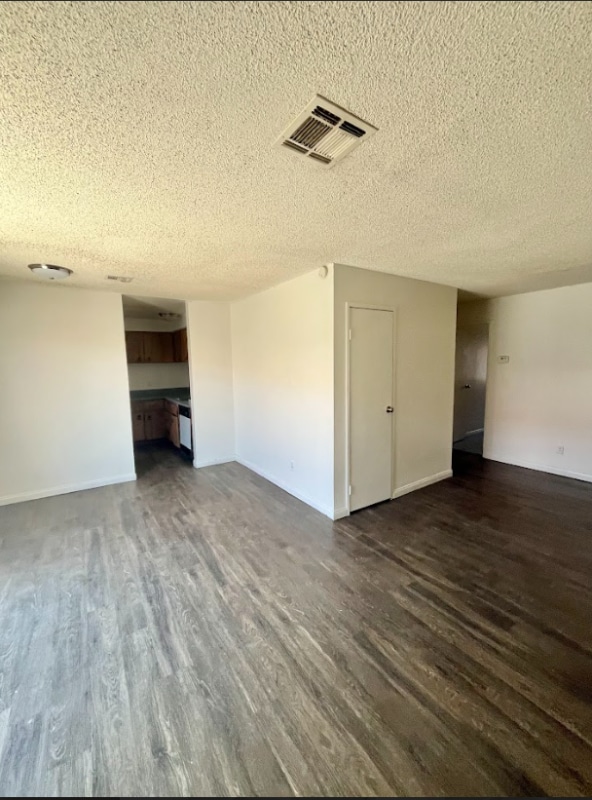 1750 Karen Ave in Las Vegas, NV - Foto de edificio - Building Photo