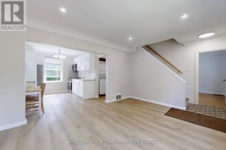 19 Homewood Ave in Toronto, ON - Building Photo - Building Photo
