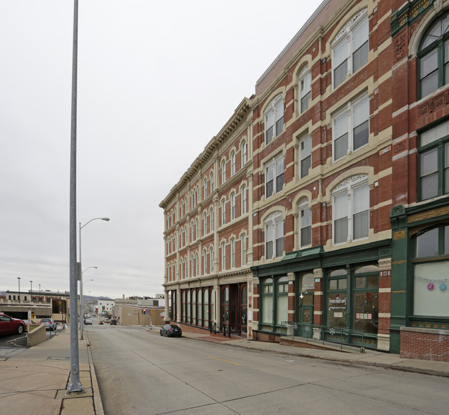 Fourth Street Lofts in St. Joseph, MO - Building Photo - Building Photo