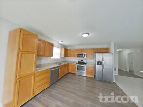 5477 Wood Hollow Dr in Indianapolis, IN - Building Photo - Building Photo