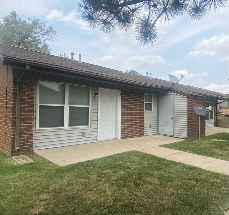 Rustic Hills Apartments in Cimarron, KS - Foto de edificio