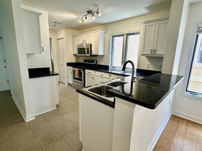 14 Johnston Way in Bluffton, SC - Building Photo - Building Photo