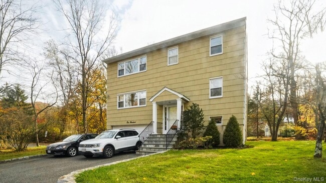 property at 100 E Sunnyside Ln