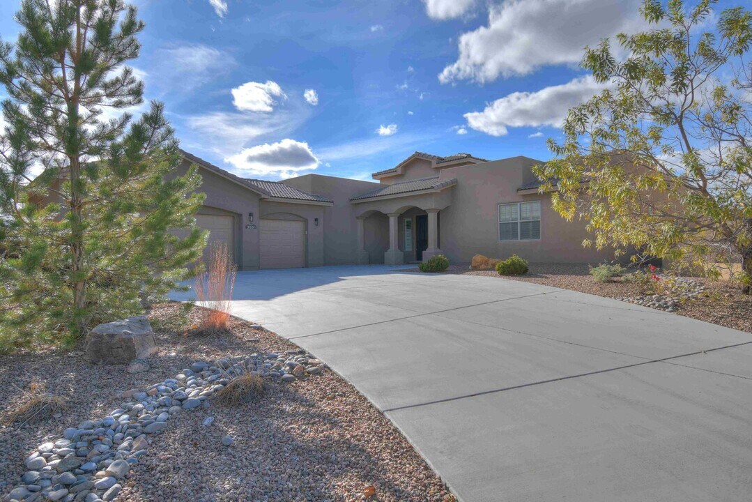 3001 Redondo Santa Fe in Rio Rancho, NM - Building Photo