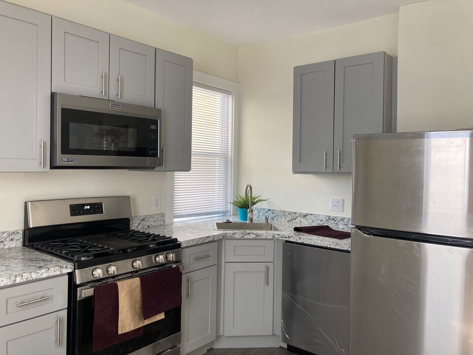 1332 W 93rd St in Cleveland, OH - Building Photo