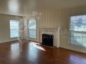745 E 20th St in Merced, CA - Building Photo - Building Photo