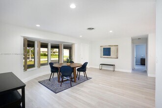 5712 NE 16th Ave in Fort Lauderdale, FL - Building Photo - Building Photo