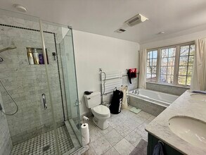 10 Winthrop Rd, Unit 1 in Brookline, MA - Building Photo - Building Photo