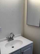230 N Inez St in Hemet, CA - Building Photo - Building Photo