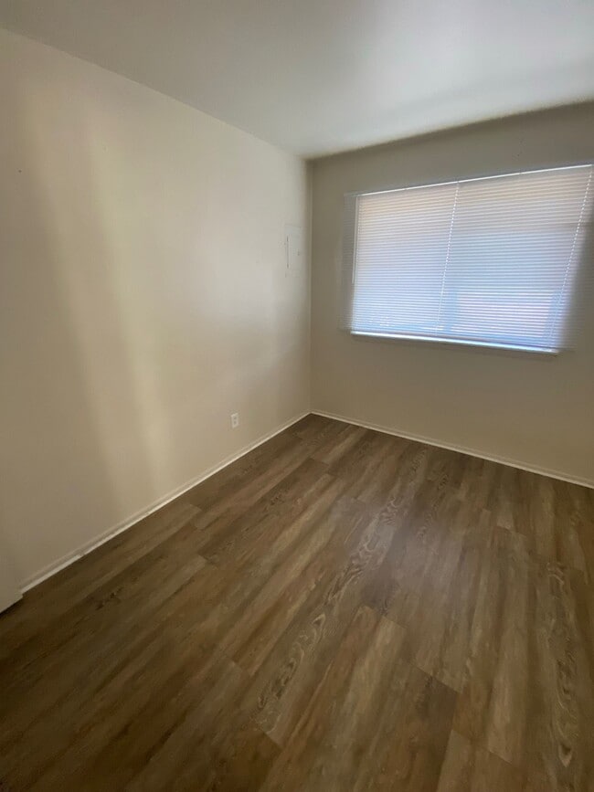 2534 Telegraph Rd, Unit 2534-C