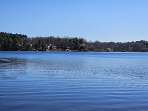 112 W Lake Rd in Woodbury, CT - Building Photo - Building Photo