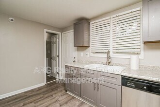 1097 Smith St SW in Atlanta, GA - Building Photo - Building Photo