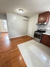 20-27 121st St in Queens, NY - Building Photo - Building Photo