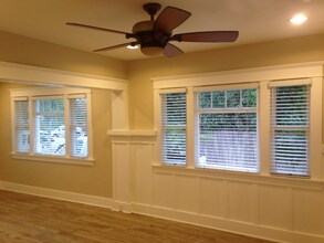 4020 E Massachusetts St in Long Beach, CA - Building Photo - Building Photo