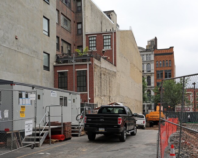 239 Market St in Philadelphia, PA - Foto de edificio - Building Photo